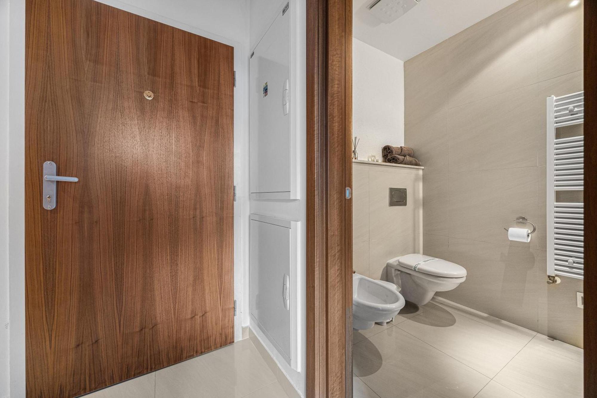 Revon Business Apartment 50 Dunajska Bratislava Bagian luar foto